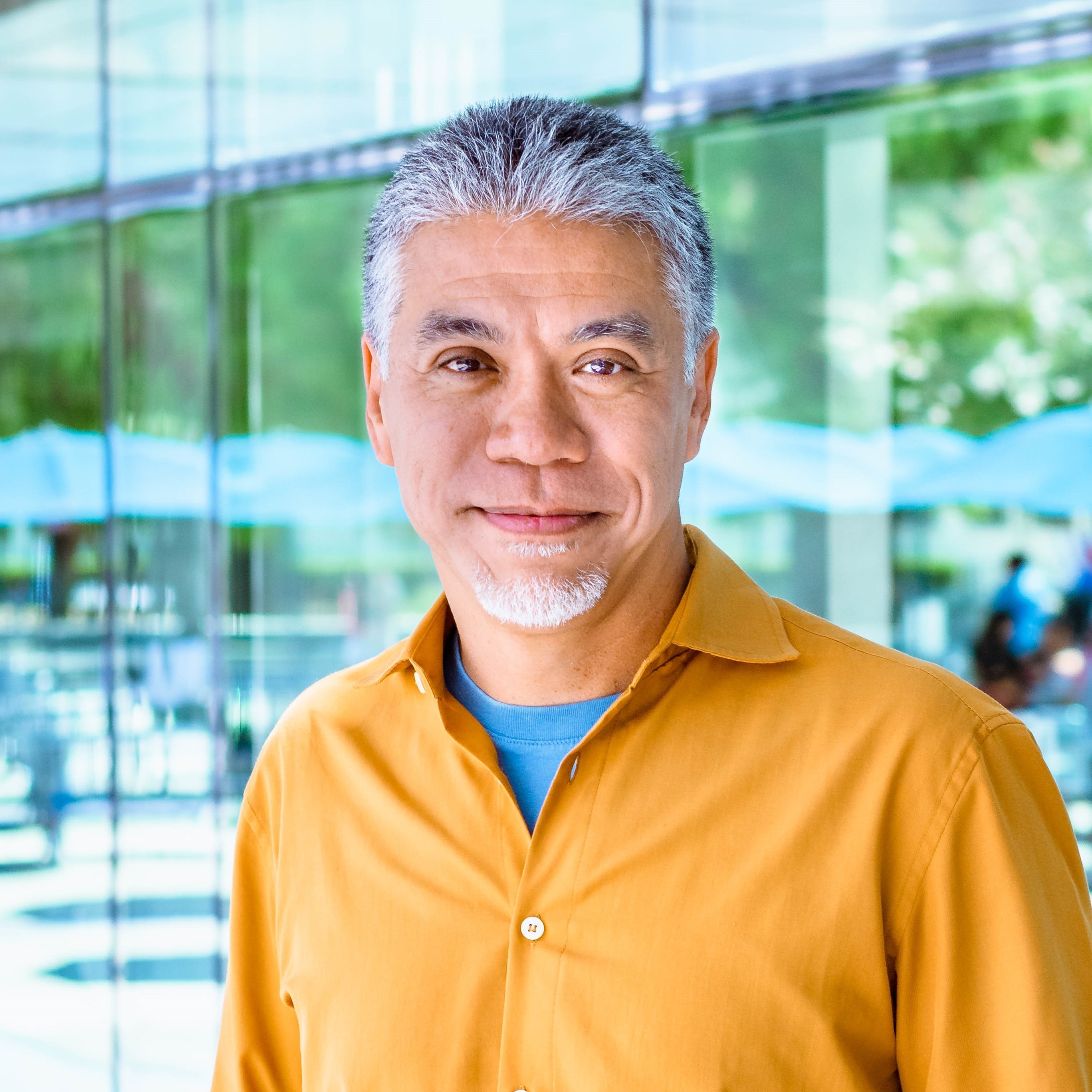 Mark Felton Headshot